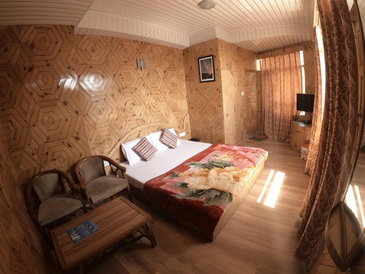 Hotel Snowflake Нарканда Екстериор снимка